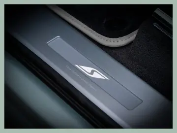 BENTLEY Bentayga S V8