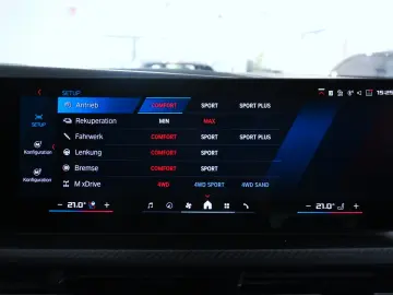 BMW XM    M Shadow Line Carbon Fibre DrivAssPlus 360