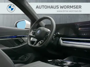 BMW i5 eDrive40 Limousine M Sportpaket Head-Up DAB
