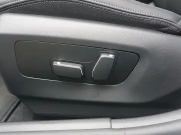 BMW i5 eDrive40 Limousine M Sportpaket Head-Up DAB