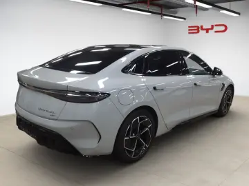 BYD Seal AWD Excellence 82 5KWH NAVI LED 360  HUD SH