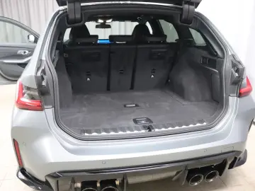 BMW Touring Competition M xDrive 375 kW (510 PS) ...