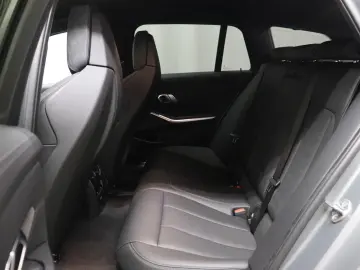 BMW Touring Competition M xDrive 375 kW (510 PS) ...