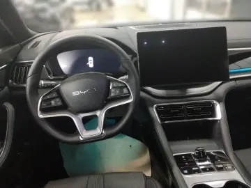 BYD SEAL U DM-i 18.3 kWh AWD Design ACC 360  Pano