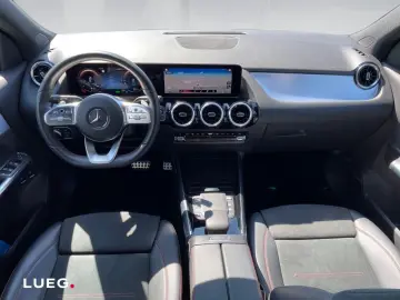 MERCEDES-BENZ GLA 250 e Airpanel Aug Distronic Night ACC