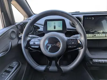 BYD Dolphin 150 kW Design WÄRME NAV LED GJR