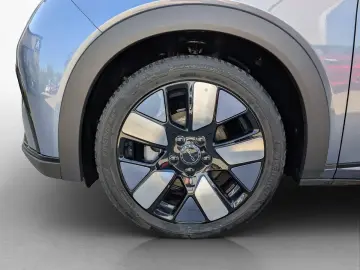 BYD Dolphin 150 kW Design WÄRME NAV LED GJR