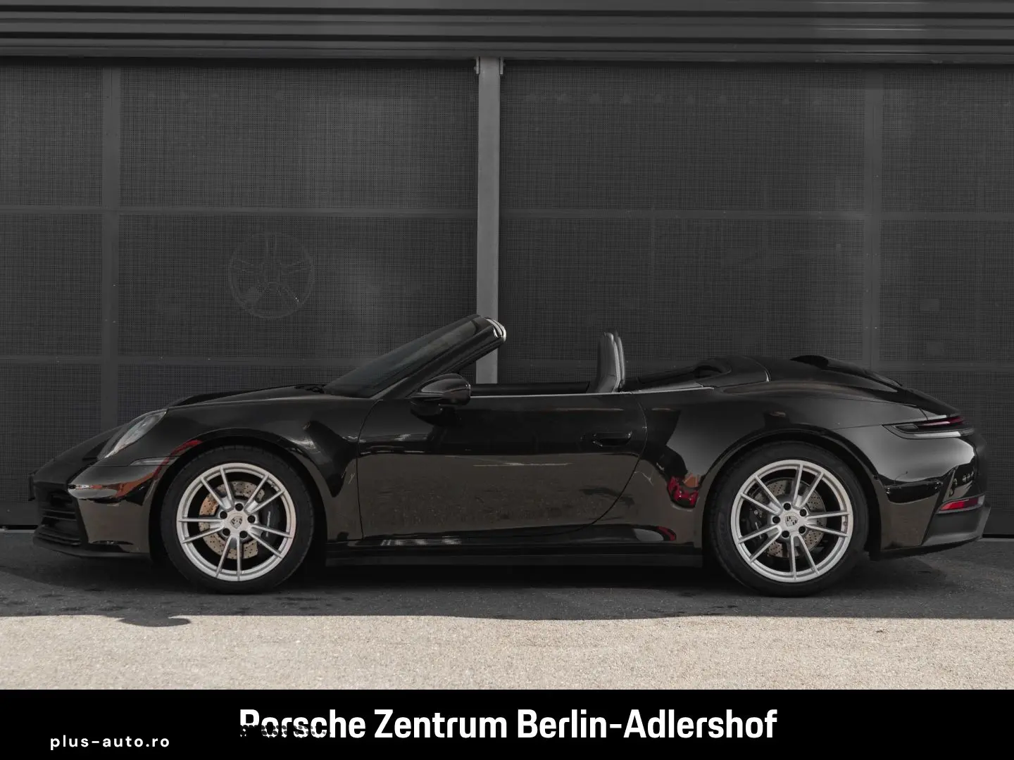 PORSCHE 992 911 Carrera Cabrio Sportabgas Surround-View