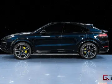 PORSCHE Cayenne E-Hyb Coupé SportDesign 22  Pano Matrix