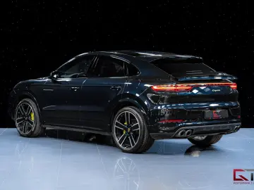 PORSCHE Cayenne E-Hyb Coupé SportDesign 22  Pano Matrix