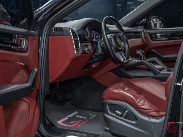 PORSCHE Cayenne E-Hyb Coupé SportDesign 22  Pano Matrix