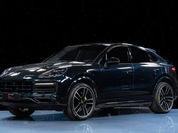 PORSCHE Cayenne E-Hyb Coupé SportDesign 22  Pano Matrix