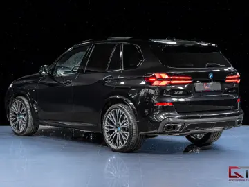 BMW X5 xDrive50e M-Sport Comfort  B&W Pano Sky 22