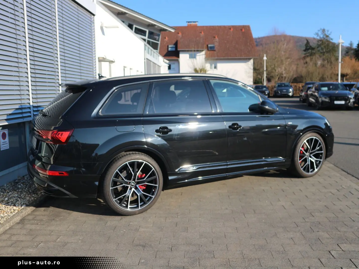AUDI Q7 S line 55 TFSI quattro 7-SITZER AHK PANO STHZ