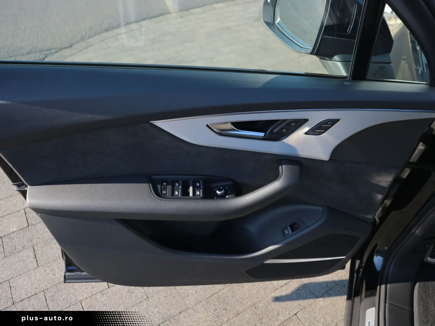 AUDI Q7 S line 55 TFSI quattro 7-SITZER AHK PANO STHZ
