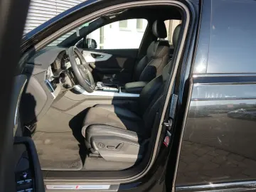 AUDI Q7 S line 55 TFSI quattro 7-SITZER AHK PANO STHZ