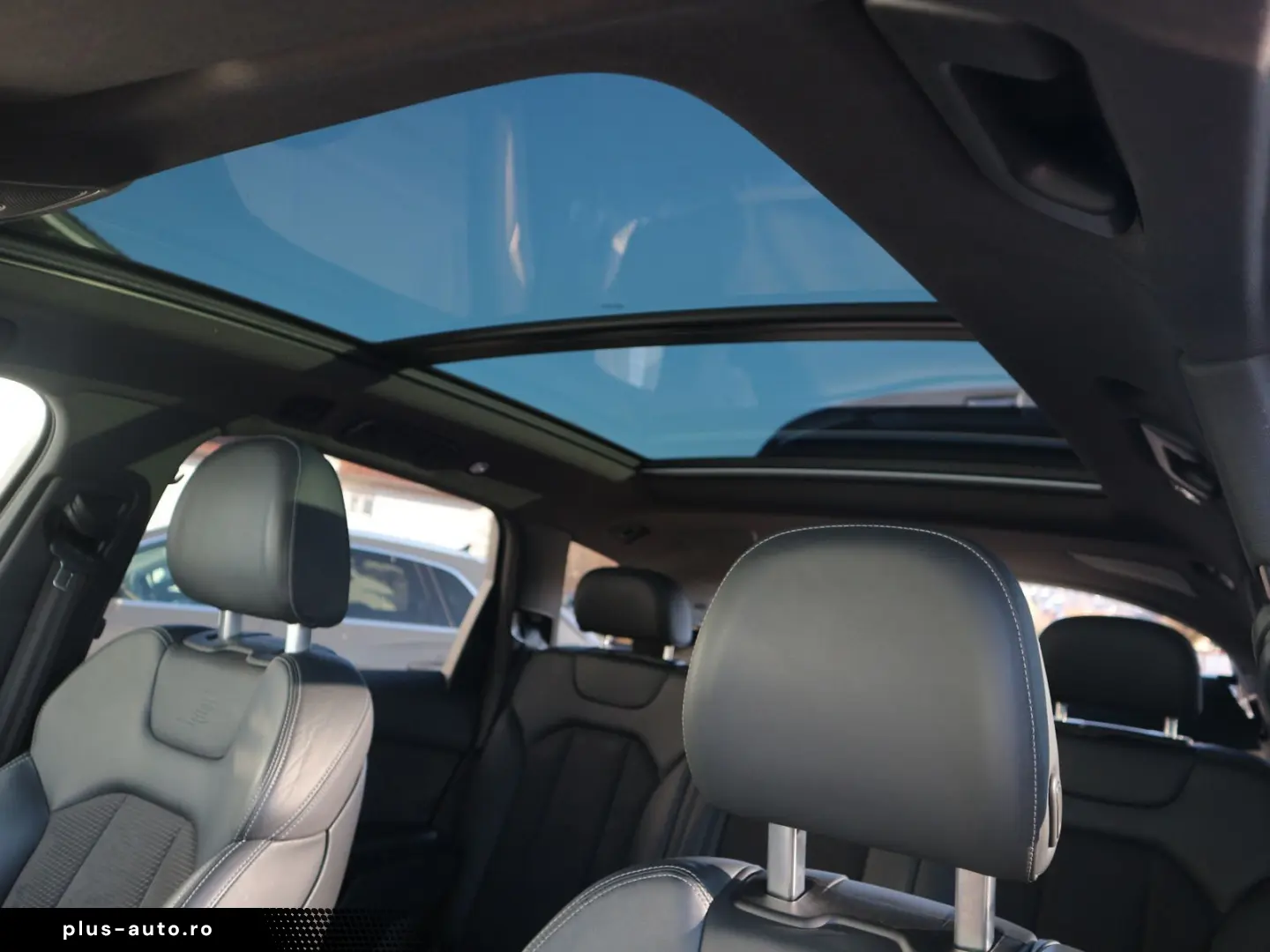 AUDI Q7 S line 55 TFSI quattro 7-SITZER AHK PANO STHZ