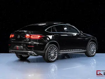 MERCEDES-BENZ GLC 300 e Coupé 4M AMG ACC