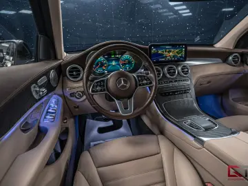 MERCEDES-BENZ GLC 300 e Coupé 4M AMG ACC