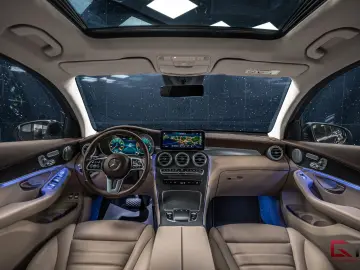MERCEDES-BENZ GLC 300 e Coupé 4M AMG ACC