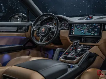 PORSCHE Cayenne E-Hyb Coupé PLATINUM Sp-Design 22  Pano