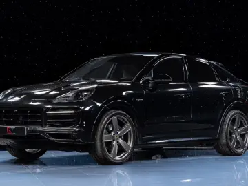 PORSCHE Cayenne E-Hyb Coupé PLATINUM Sp-Design 22  Pano