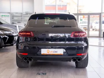 Porsche Macan 3.0