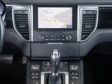 Porsche Macan 3.0