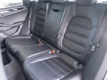 Porsche Macan 3.0