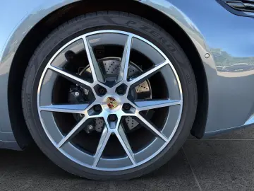 PORSCHE 992 (911) Carrera Cabrio   SportDesign   BOSE