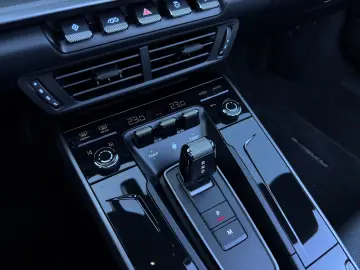 PORSCHE 992 (911) Carrera Cabrio   SportDesign   BOSE