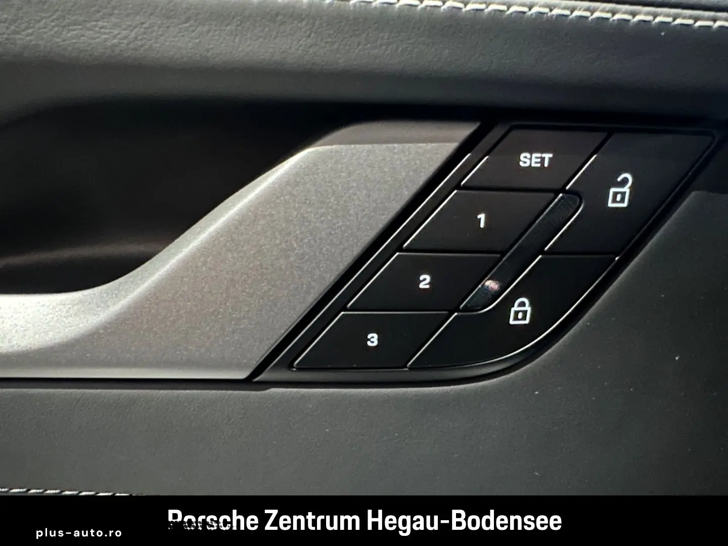 PORSCHE 992 (911) Carrera Cabriolet Facelift Sport Chron