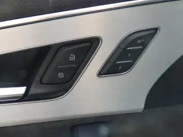 AUDI Q7 55 TFSI quattro S line 7SITZE HUD NACHT STHZ