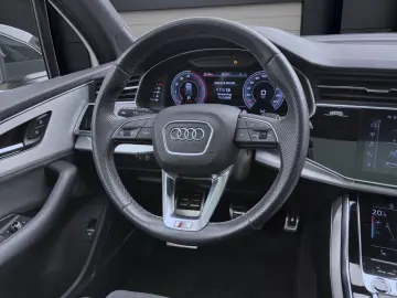 AUDI Q7 55 TFSI Q S LINE PANO AHK KAMERA B&O LM20