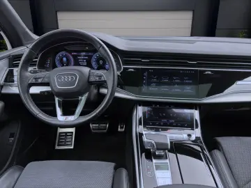 AUDI Q7 55 TFSI Q S LINE PANO AHK KAMERA B&O LM20