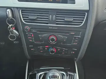 Audi A4 B8 2.0tdi 2009 140 cai Euro 5