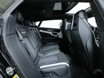 LAMBORGHINI URUS S