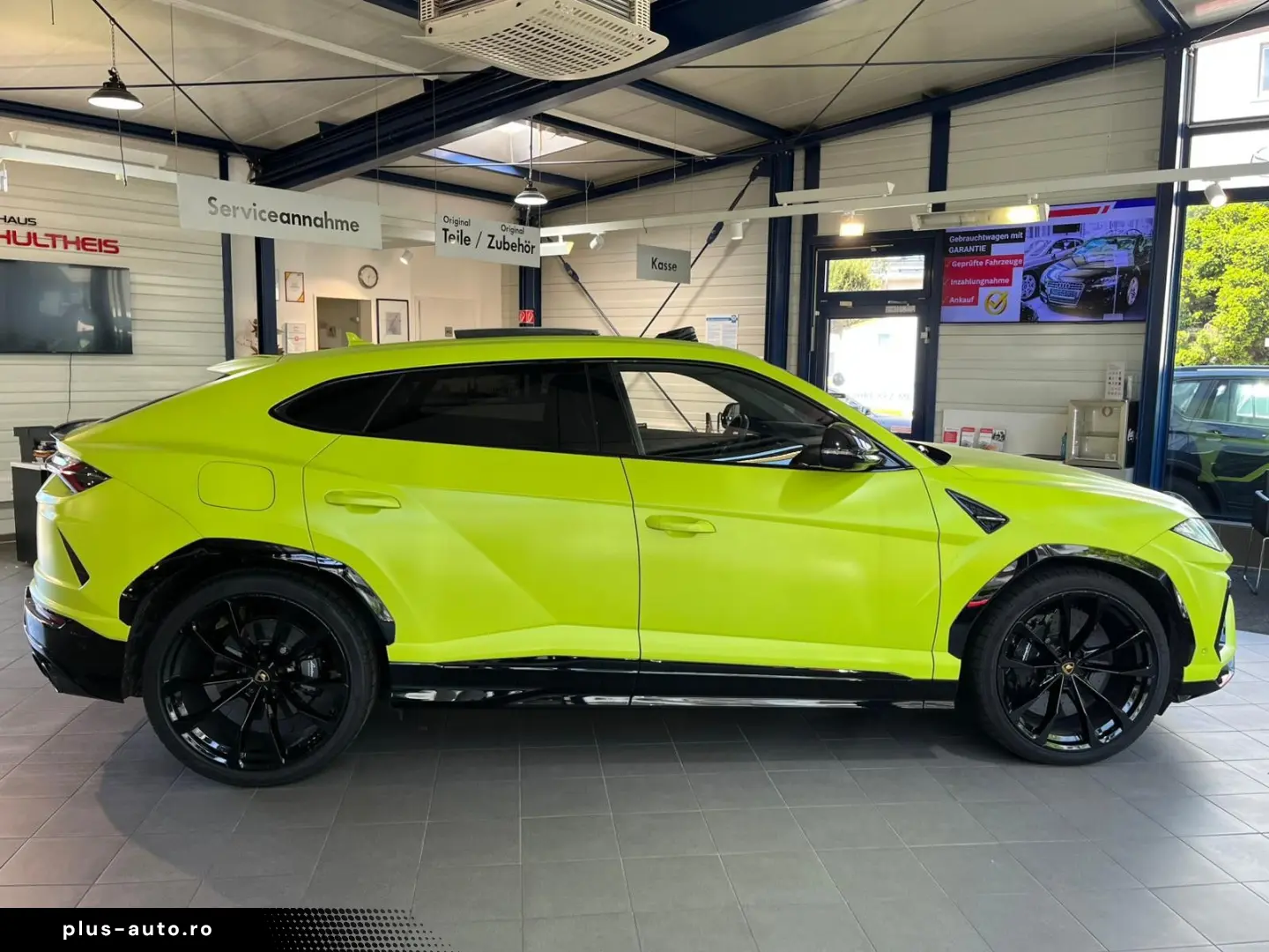 LAMBORGHINI Urus 4.0 V8 Autom. VERDE SCANDAL PANO B&Q