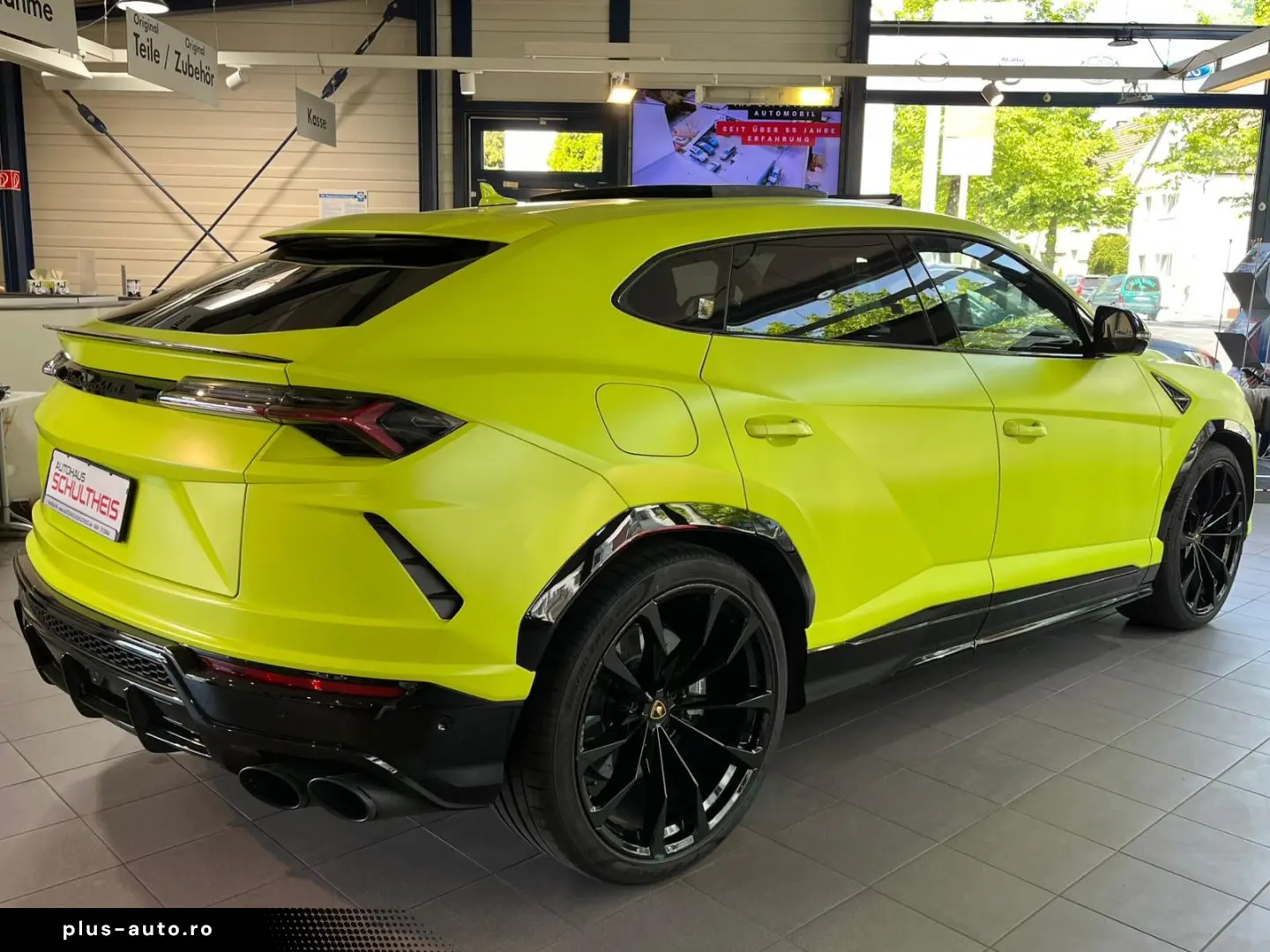 LAMBORGHINI Urus 4.0 V8 Autom. VERDE SCANDAL PANO B&Q