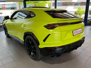 LAMBORGHINI Urus 4.0 V8 Autom. VERDE SCANDAL PANO B&Q