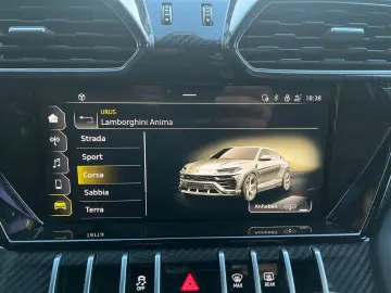 LAMBORGHINI Urus 4.0 V8 Autom. VERDE SCANDAL PANO B&Q