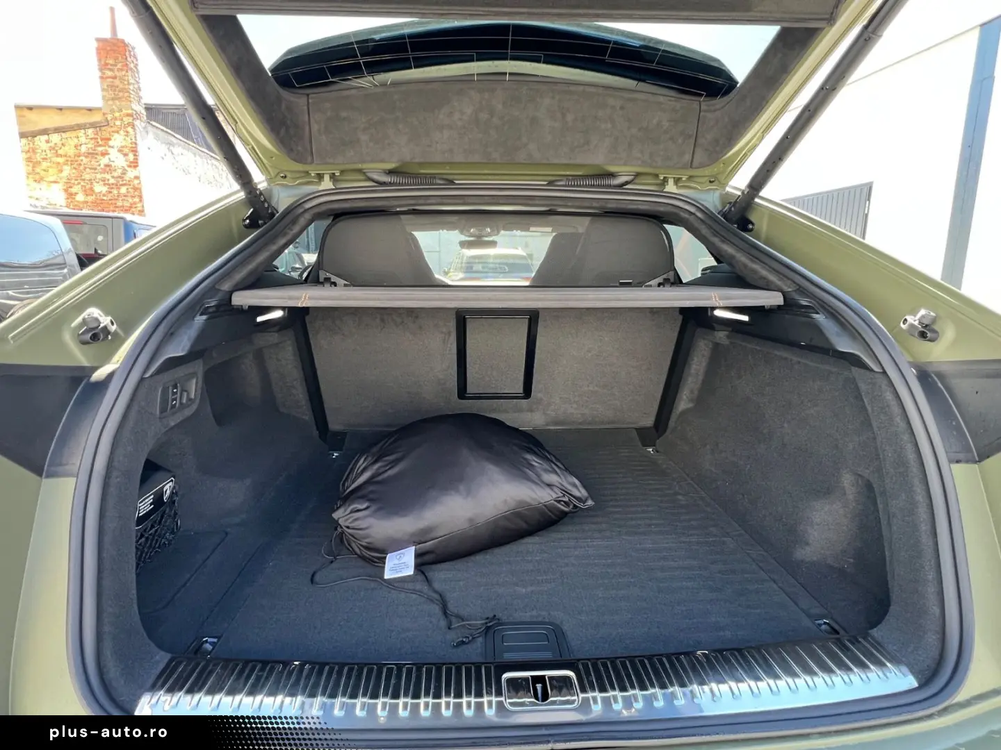 LAMBORGHINI Urus 4.0 V8 Sport  Matt  ADAS 4-Sitz.  Limitiert