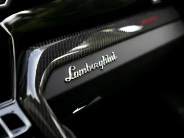 LAMBORGHINI Mansory Venatus Wide Body Kit