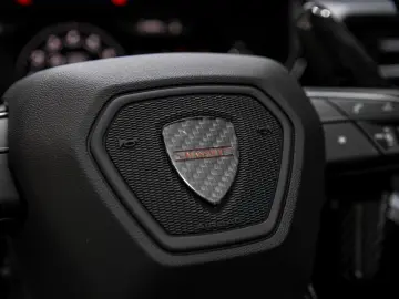 LAMBORGHINI Mansory Venatus Wide Body Kit