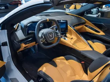 Corvette C8 Stingray Convertible 2026 3LT