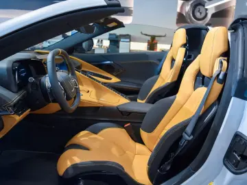 Corvette C8 Stingray Convertible 2026 3LT
