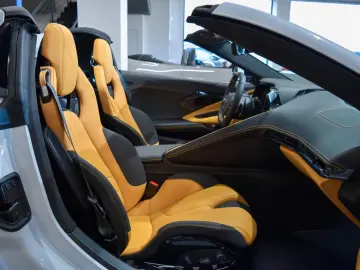 Corvette C8 Stingray Convertible 2026 3LT