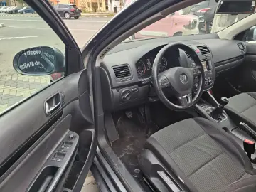 Vw Jetta 1.4 tsi 122 cai 2010 Navigatie