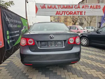 Vw Jetta 1.4 tsi 122 cai 2010 Navigatie