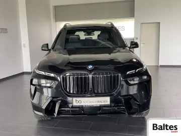 BMW X7 xDrive 40d M Sport Pro 22  Pano HK Soft Ico A